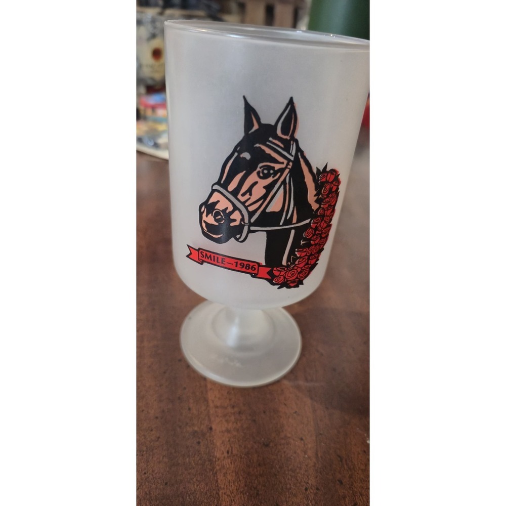 Horse‎ Glass 1986 Smile Minnesota's First National Racing Champion